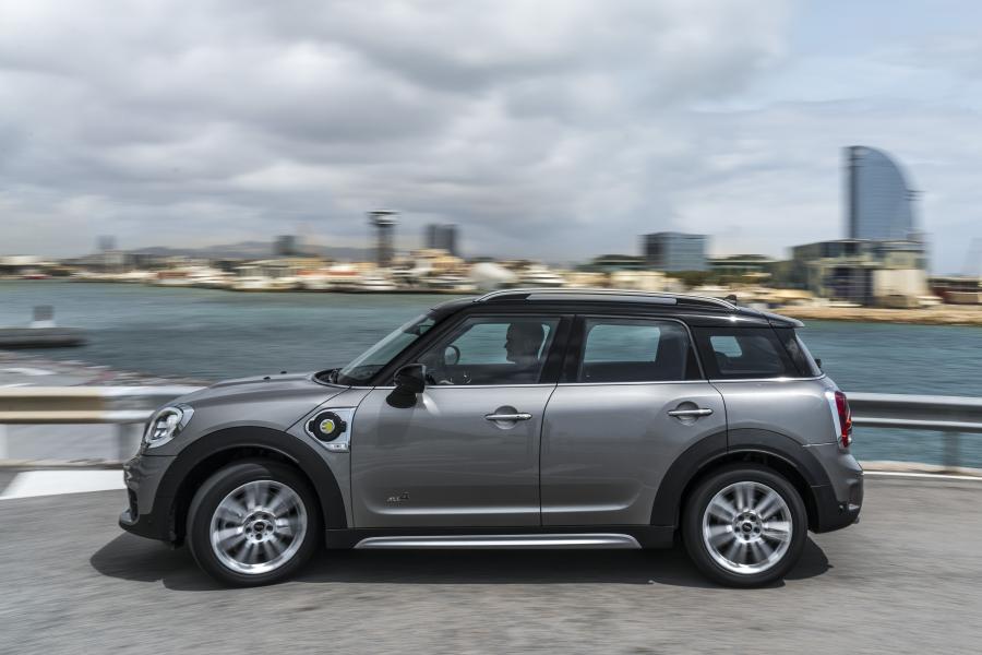  Mini Cooper S E Countryman ALL4 (F60) 2017 года  (WW) (фото 173 из 173)